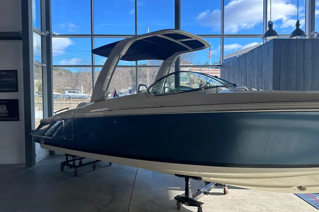 Chris-Craft Launch 28 GT | Экстрьер 2