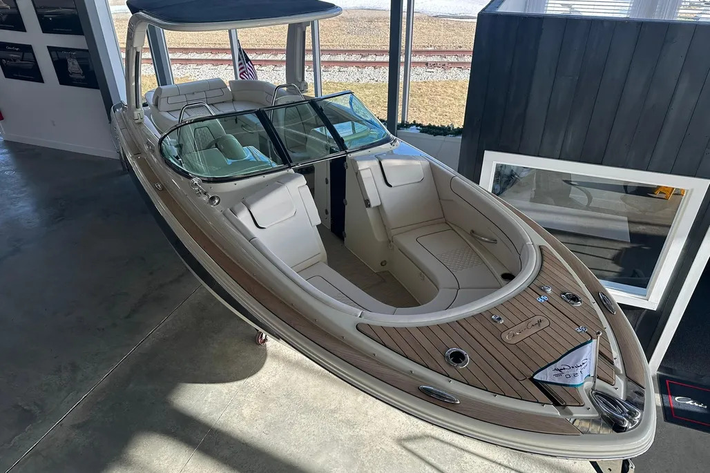 Chris-Craft Launch 28 GT | Экстрьер 3