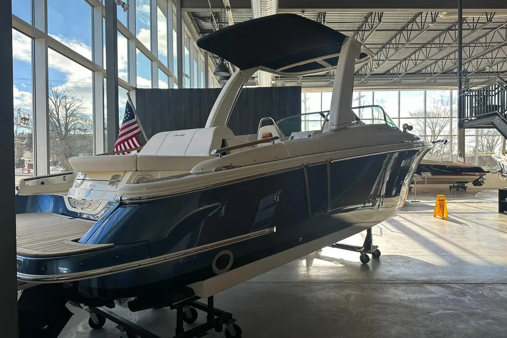 Chris-Craft Launch 28 GT | Экстрьер 4