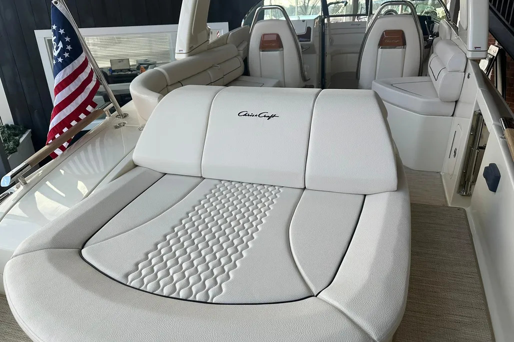 Chris-Craft Launch 28 GT | Экстрьер 1