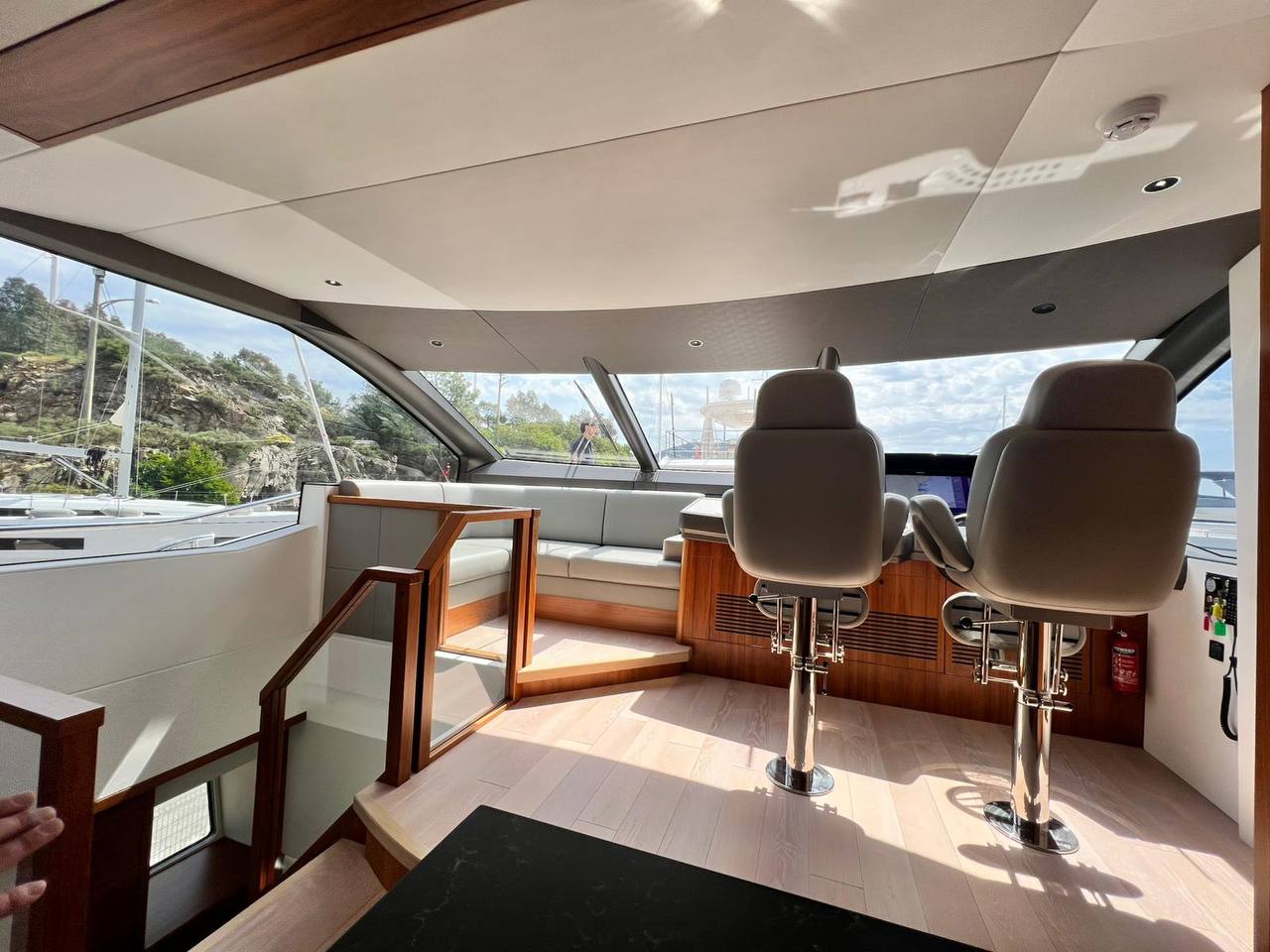Sunseeker 76 Yacht | Экстрьер 8