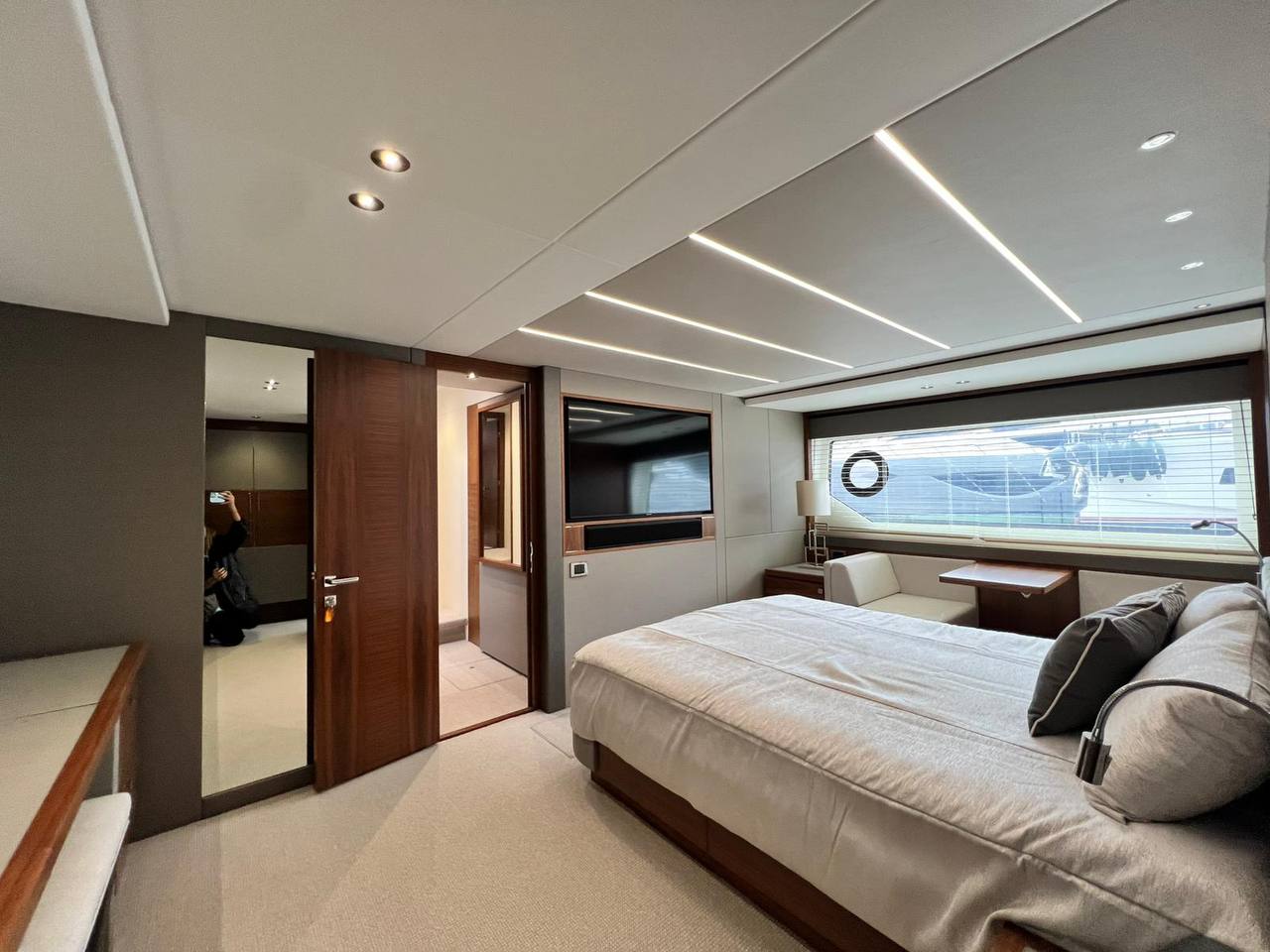 Sunseeker 76 Yacht | Экстрьер 13